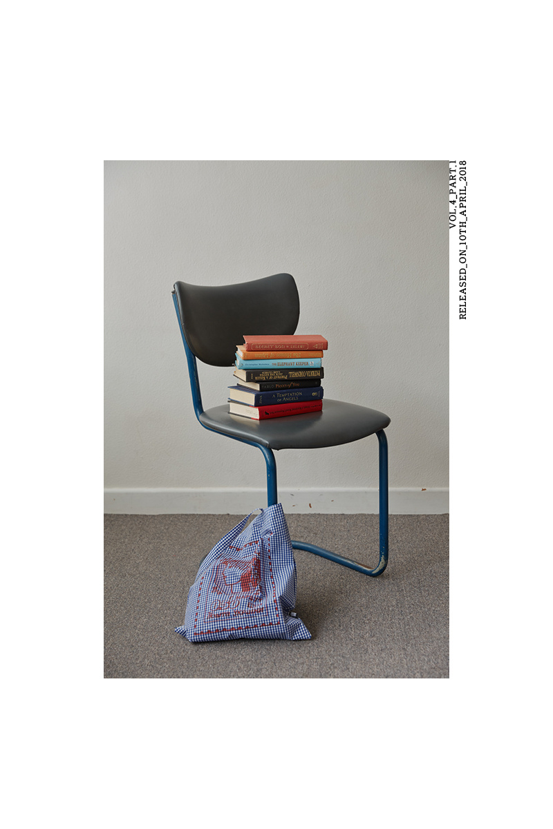 이슈넘버(ISSUE NUMBER) 5.6 STAMP BAG (블루)