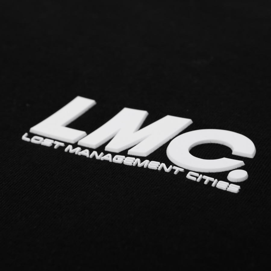 엘엠씨(LMC) LMC VERTICAL ITALIC LOGO TEE black