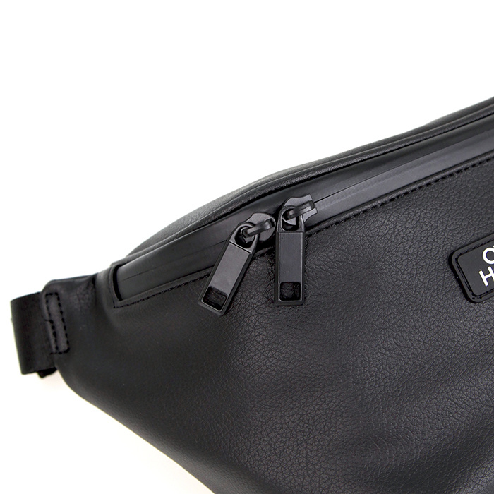 오버사이즈해프닝(OVERSIZE HAPPENING) 로고 벨트 백 블랙