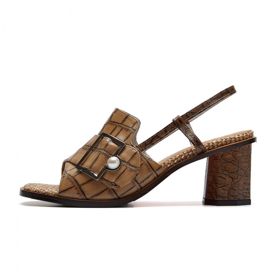 피에스메리제인(PSMARYJANE) PM0011 Buckle Point sandal beige