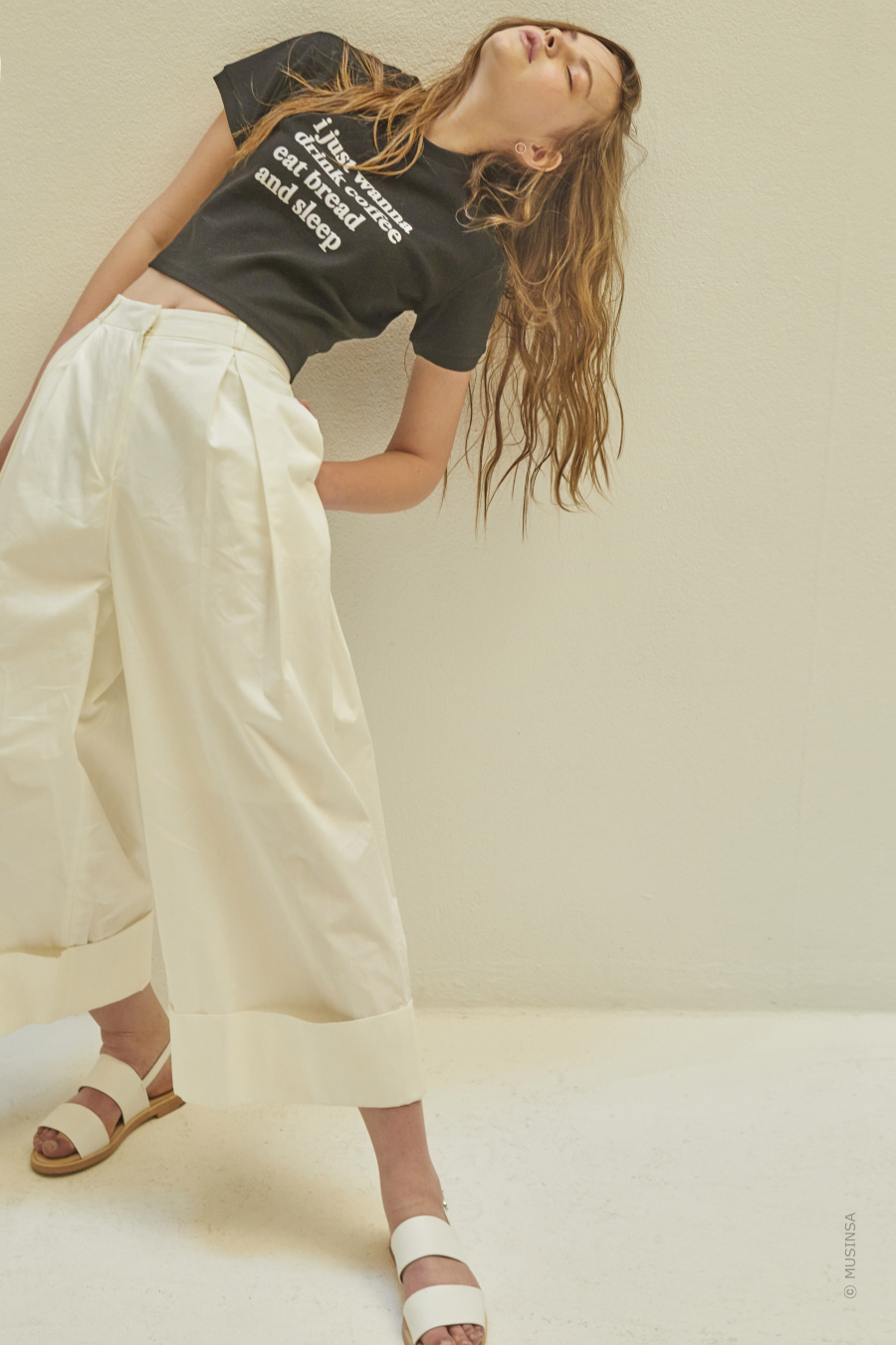 아타르(ATAR) 여름 크롭탑 1+1 세트