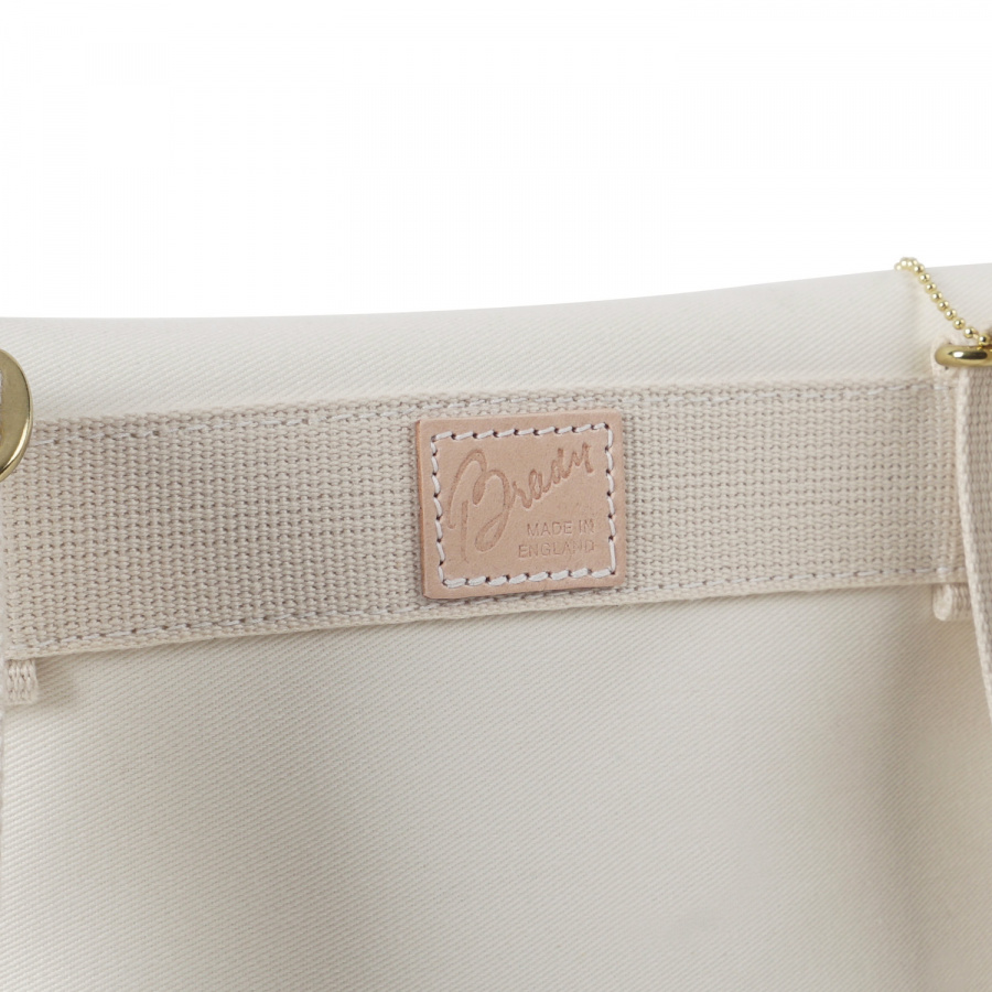 브래디백(BRADYBAGS) 에이번 크로스 백 오프화이트 내츄럴