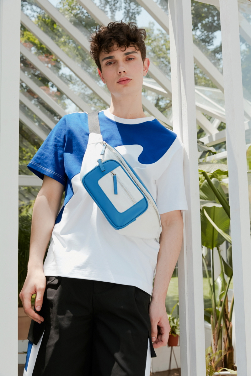 바니앤블랜치(BONNIE&BLANCHE) 레더 페니팩 (화이트)