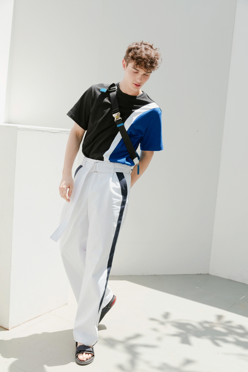 바니앤블랜치(BONNIE&BLANCHE) 레더 페니팩 (화이트)