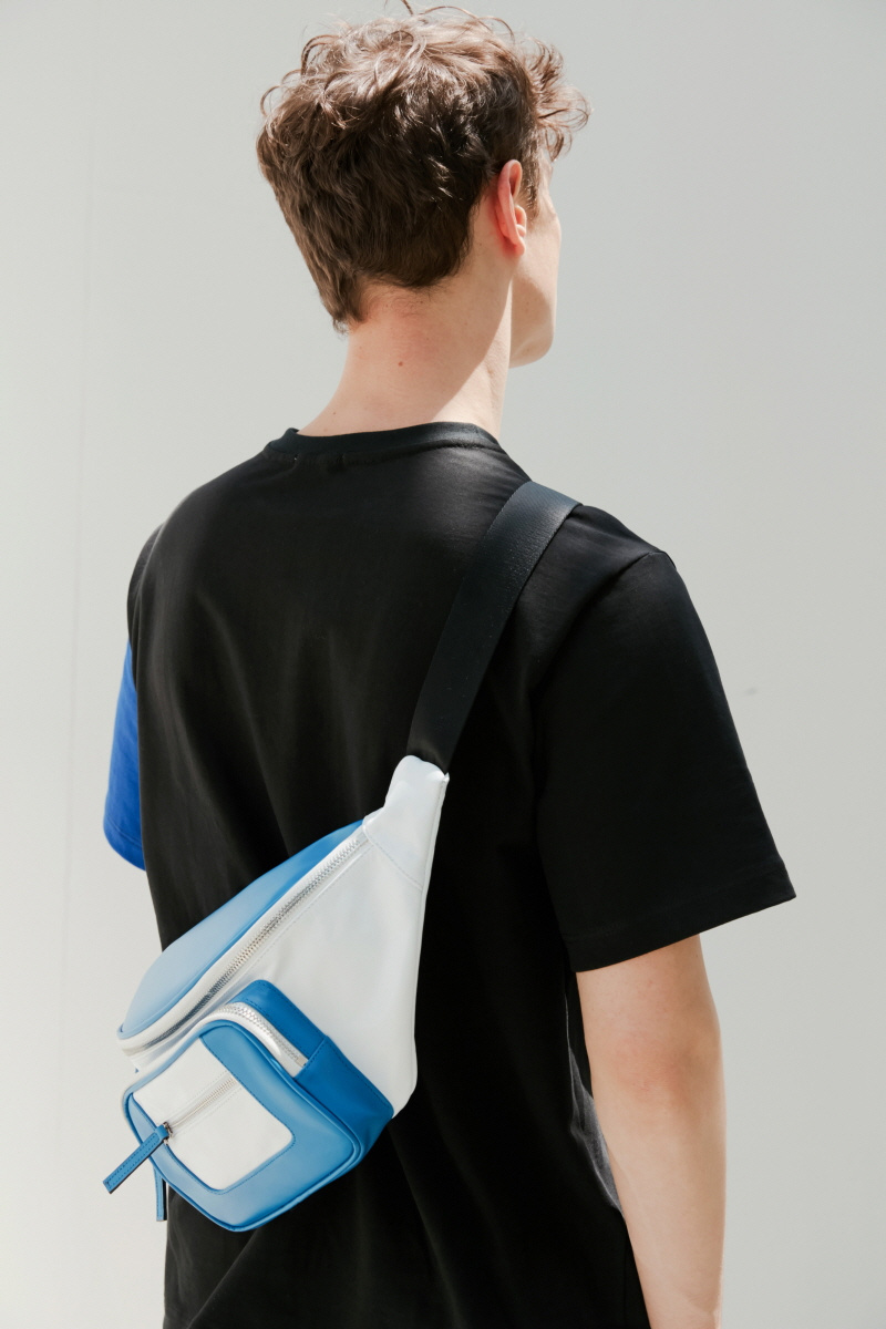 바니앤블랜치(BONNIE&BLANCHE) 레더 페니팩 (화이트)