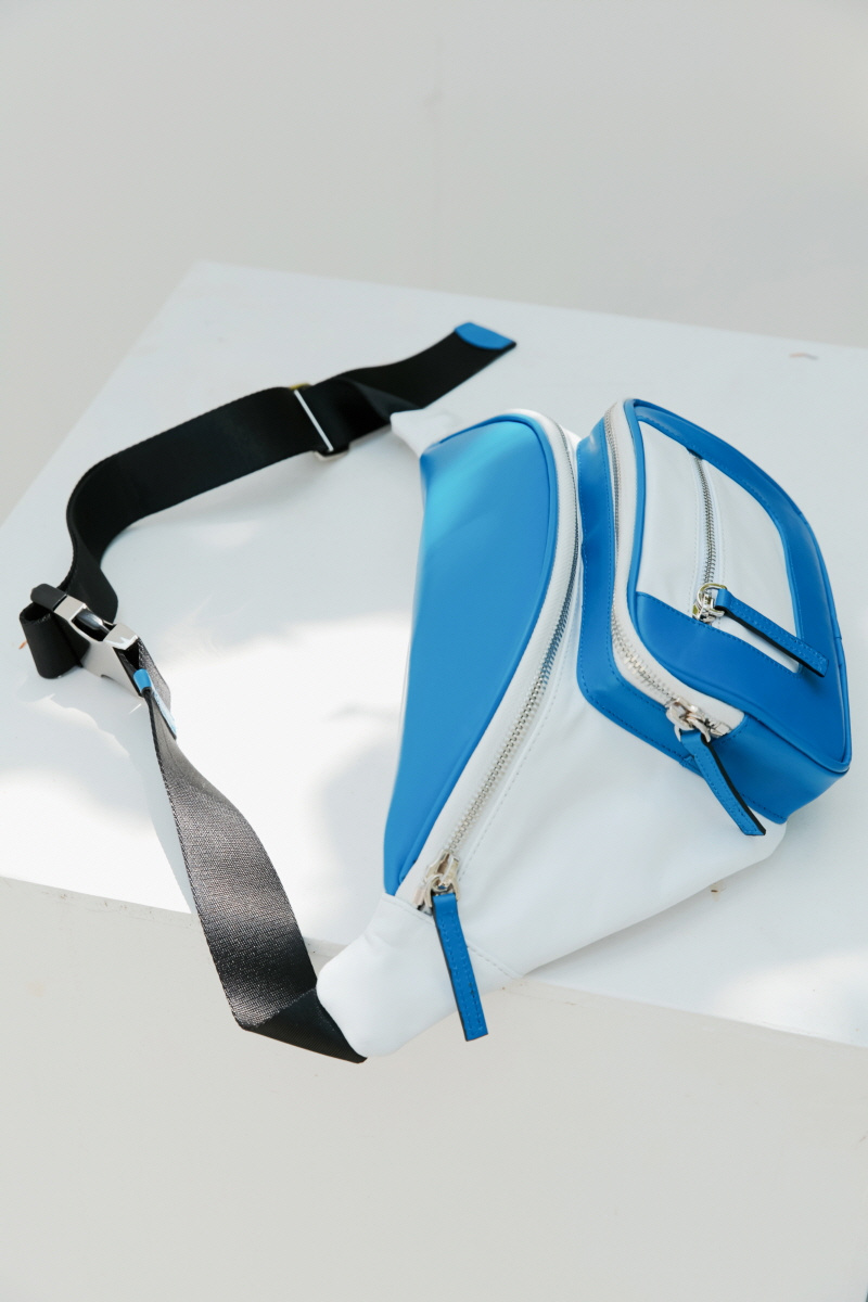 바니앤블랜치(BONNIE&BLANCHE) 레더 페니팩 (화이트)