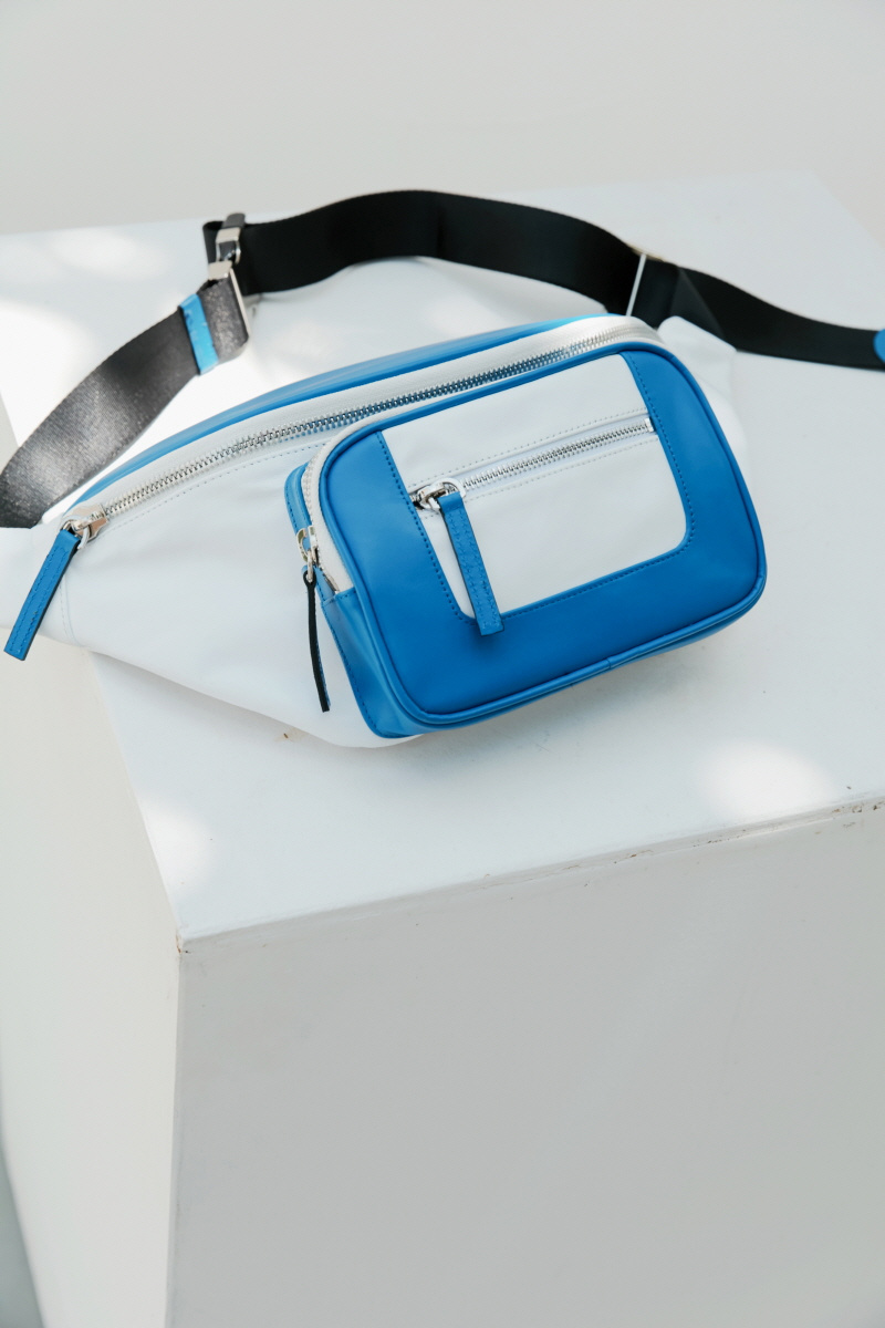 바니앤블랜치(BONNIE&BLANCHE) 레더 페니팩 (화이트)