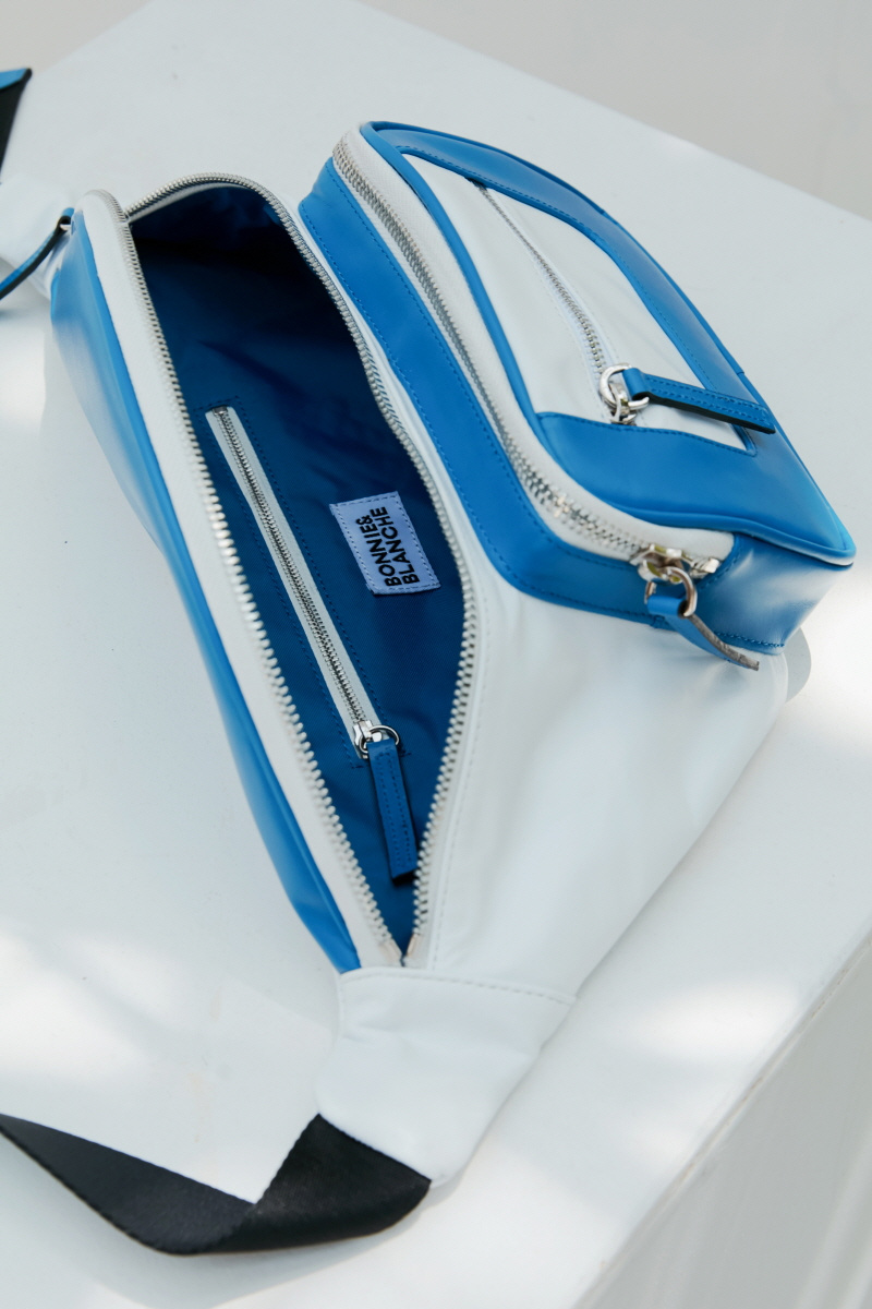 바니앤블랜치(BONNIE&BLANCHE) 레더 페니팩 (화이트)