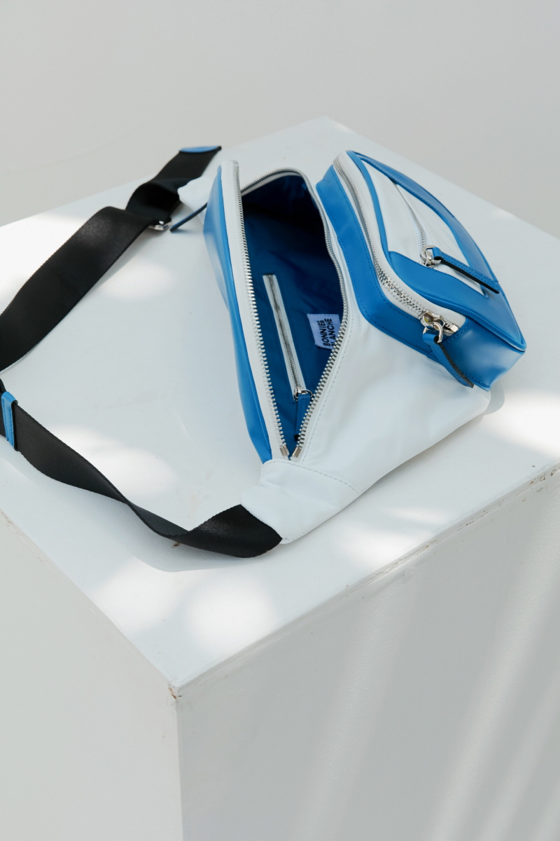 바니앤블랜치(BONNIE&BLANCHE) 레더 페니팩 (화이트)