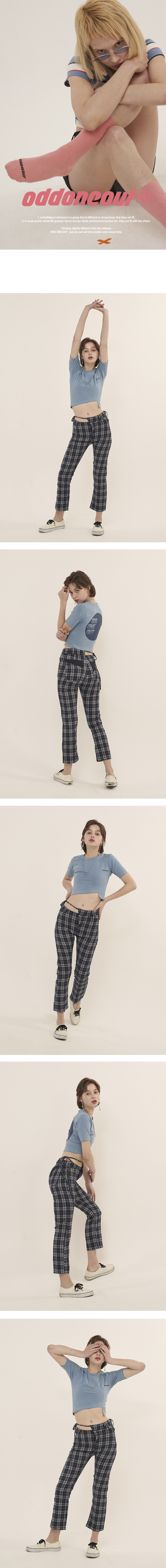 오드원아웃(ODDONEOUT) 써클로고 컷팅 크롭_스카이