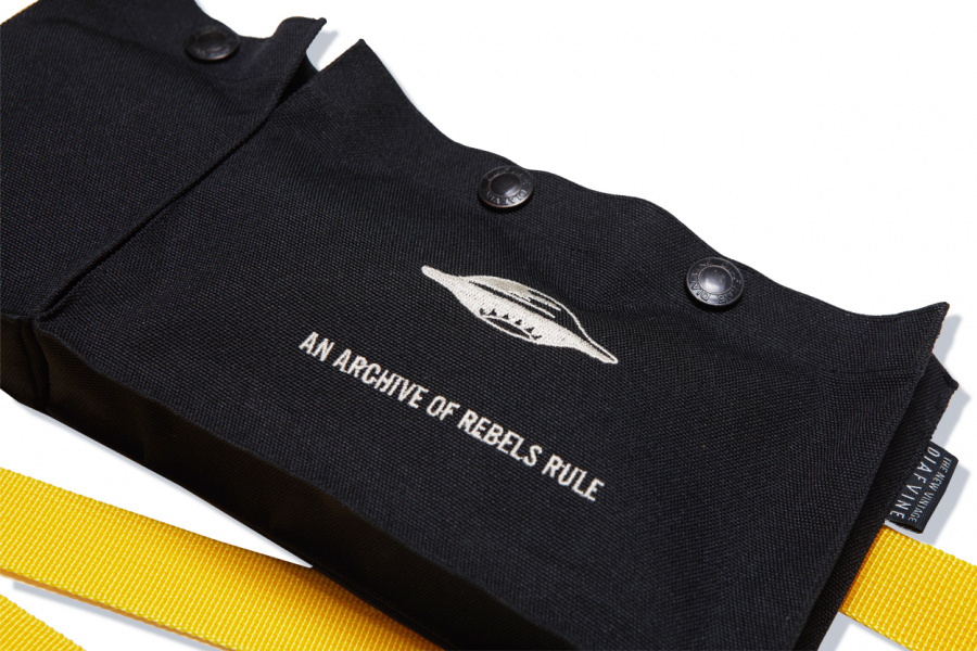 디아프바인(DIAFVINE) DV. LOT536 WAIST BELT / BAG -BLACK-