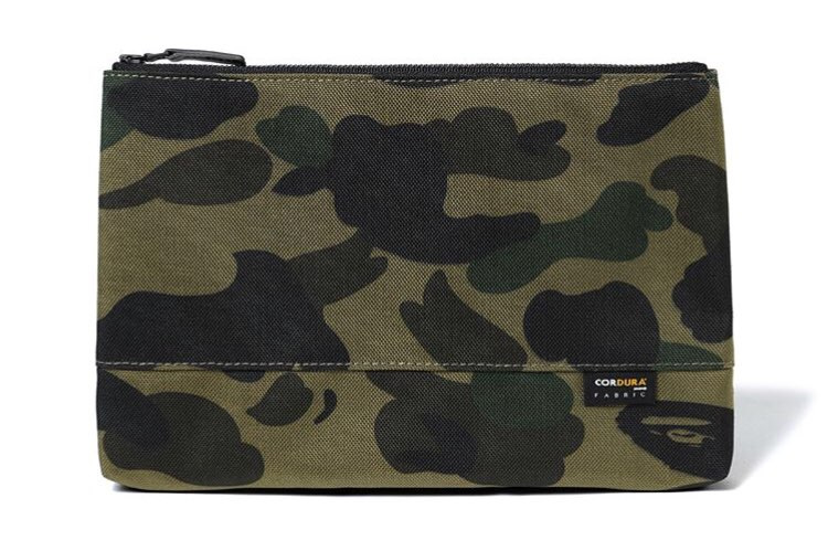 베이프(B.A.P.E) 1ST CAMO CORDURA CLUTCH