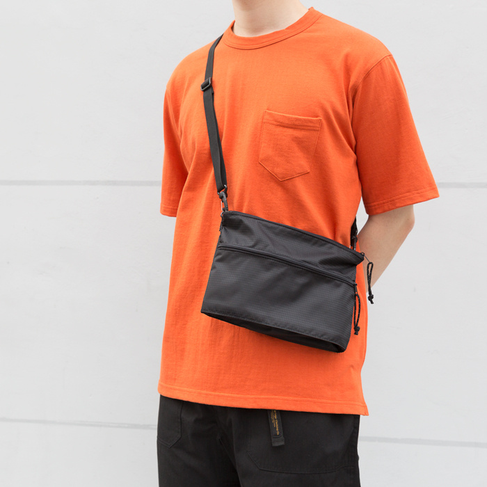 유니폼브릿지(UNIFORM BRIDGE) sacoshe bag navy/mint