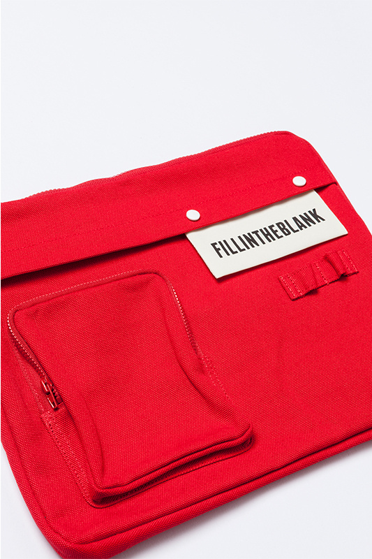 필인더블랭크(FILLINTHEBLANK) BLANK POCKET CLUTCH(red)
