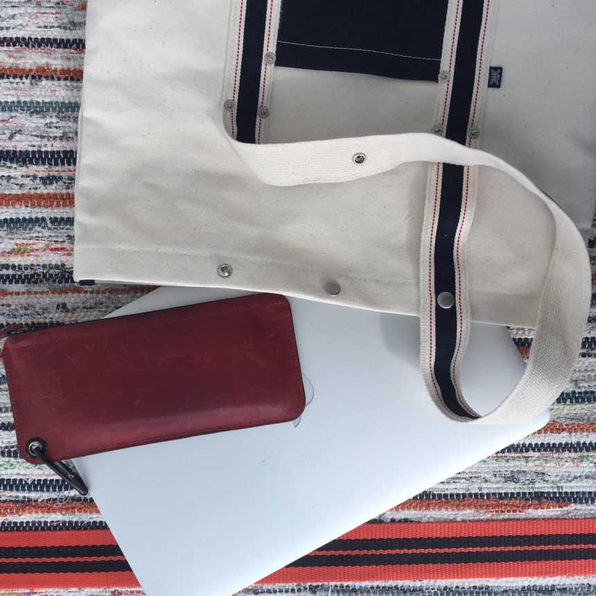 이스트인디고(EASTINDIGO) 미니트레블백 블랙