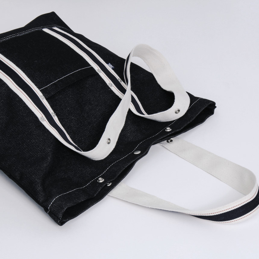 이스트인디고(EASTINDIGO) 미니트레블백 블랙