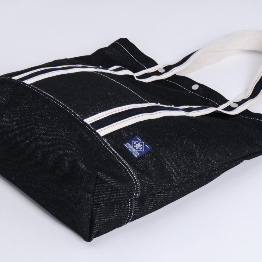 이스트인디고(EASTINDIGO) 미니트레블백 블랙