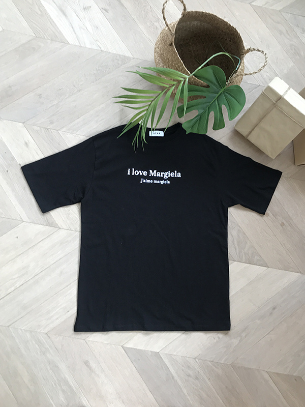 아타르(ATAR) 마르지엘라 오버핏 반팔 티셔츠 블랙