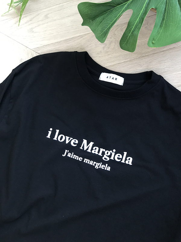 아타르(ATAR) 마르지엘라 오버핏 반팔 티셔츠 블랙