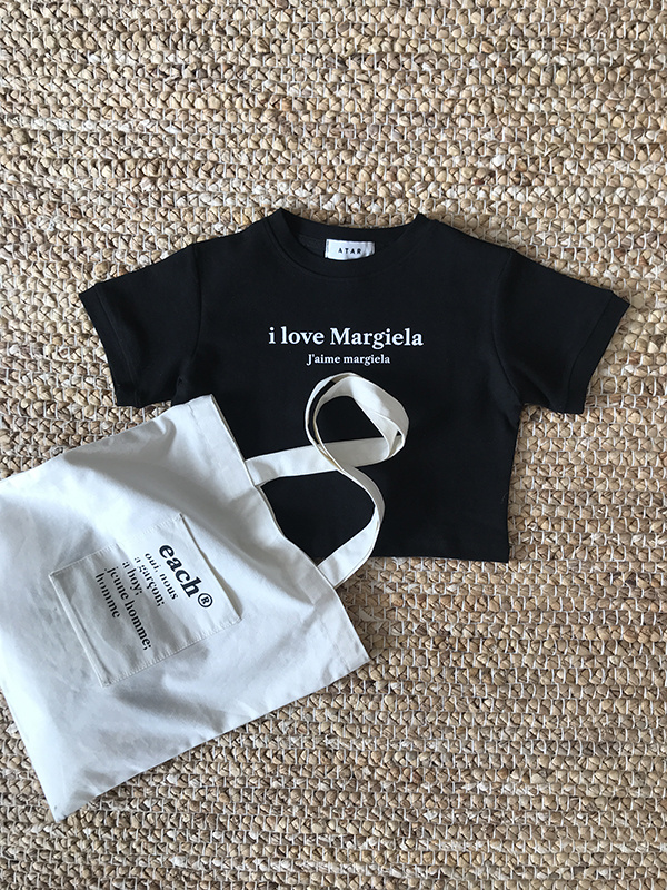 아타르(ATAR) 마르지엘라 반팔 크롭탑 티셔츠 블랙