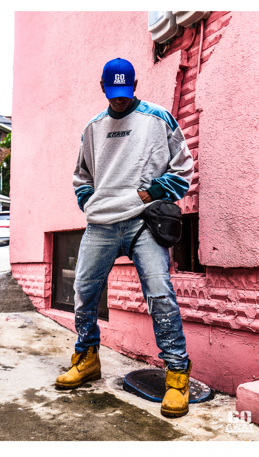 고어웨이(GO AWAY) 베리어스 레그 백 (블랙)