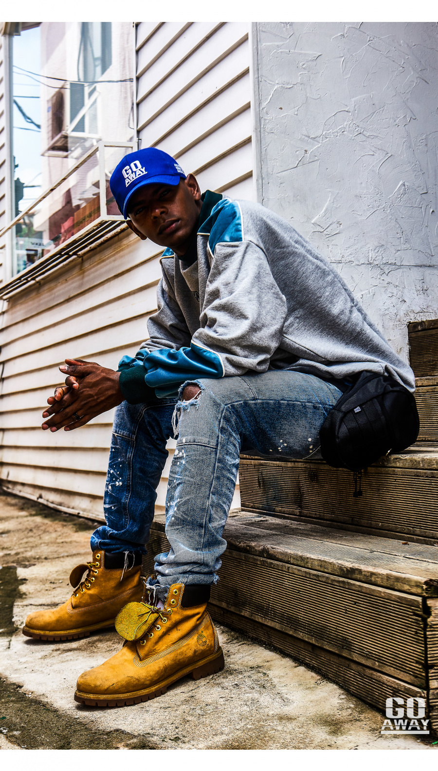 고어웨이(GO AWAY) 베리어스 레그 백 (블랙)