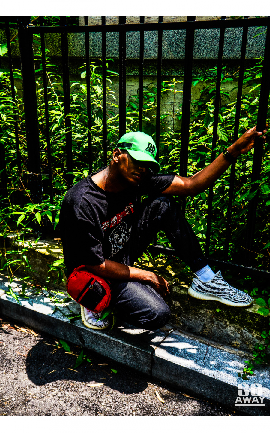 고어웨이(GO AWAY) 베리어스 레그 백 (레드)