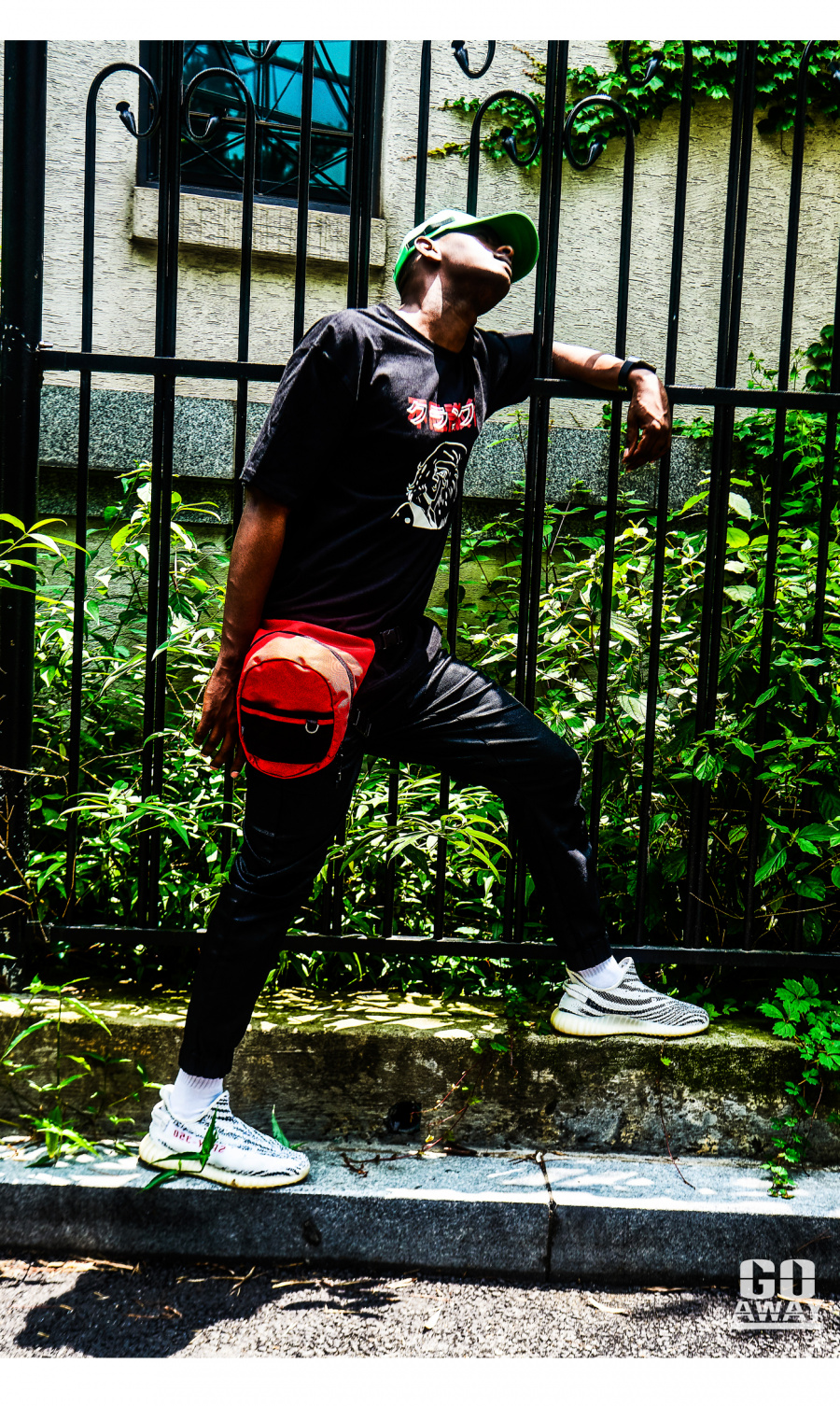 고어웨이(GO AWAY) 베리어스 레그 백 (레드)