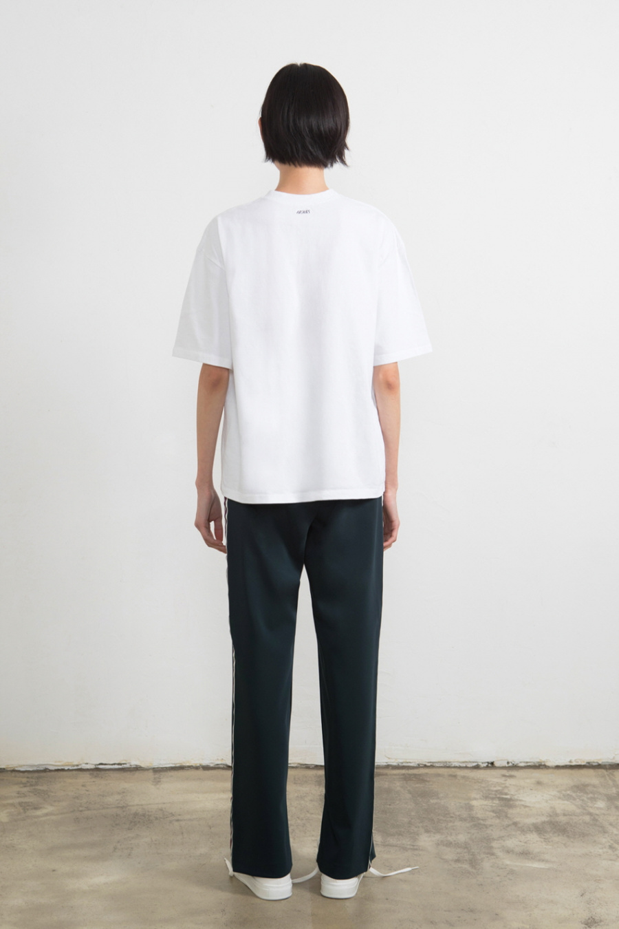 누(NOUS) L’Avenir T-Shirt (White)