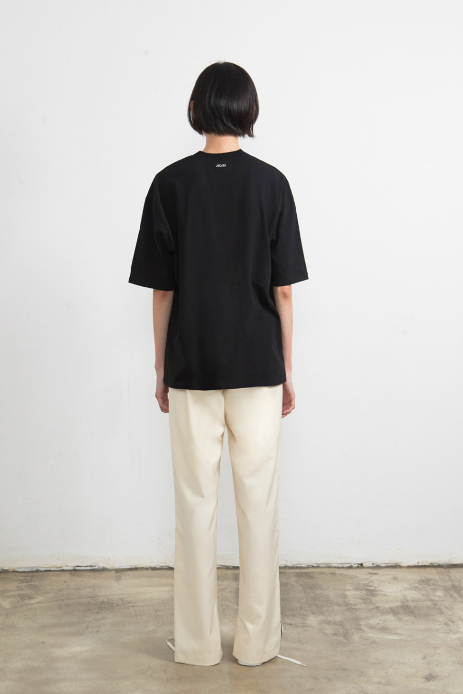 누(NOUS) L’Avenir T-Shirt (Black)