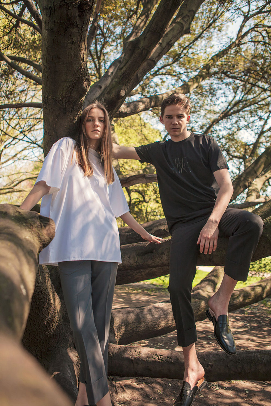 더 베리 띵(THE VERY THING) 심플 프린트 티셔츠(블랙)