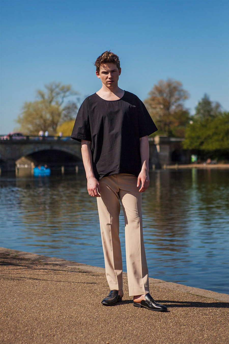 더 베리 띵(THE VERY THING) 오버사이즈 티셔츠(블랙)