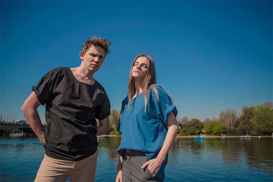 더 베리 띵(THE VERY THING) 오버사이즈 티셔츠(블랙)