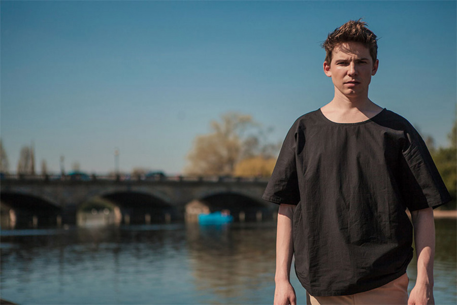 더 베리 띵(THE VERY THING) 오버사이즈 티셔츠(블랙)