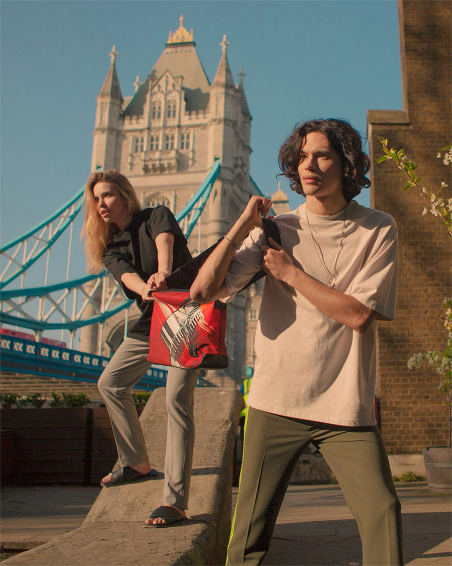 노블클로즈(NOVELCLOTHES) 생텍쥐페리 티셔츠(블랙)