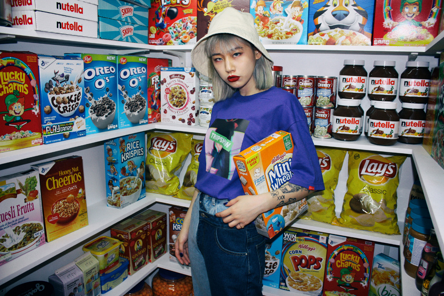 트립션(TRIPSHION) 언자이어티 걸 티셔츠 - 8컬러