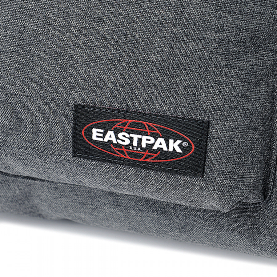 이스트팩(EASTPAK) PADDED SLEEKR EICBA04 77H