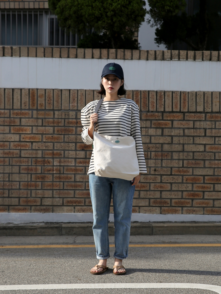 쿠커리(COOKERY) Earlgrey Cross Bag