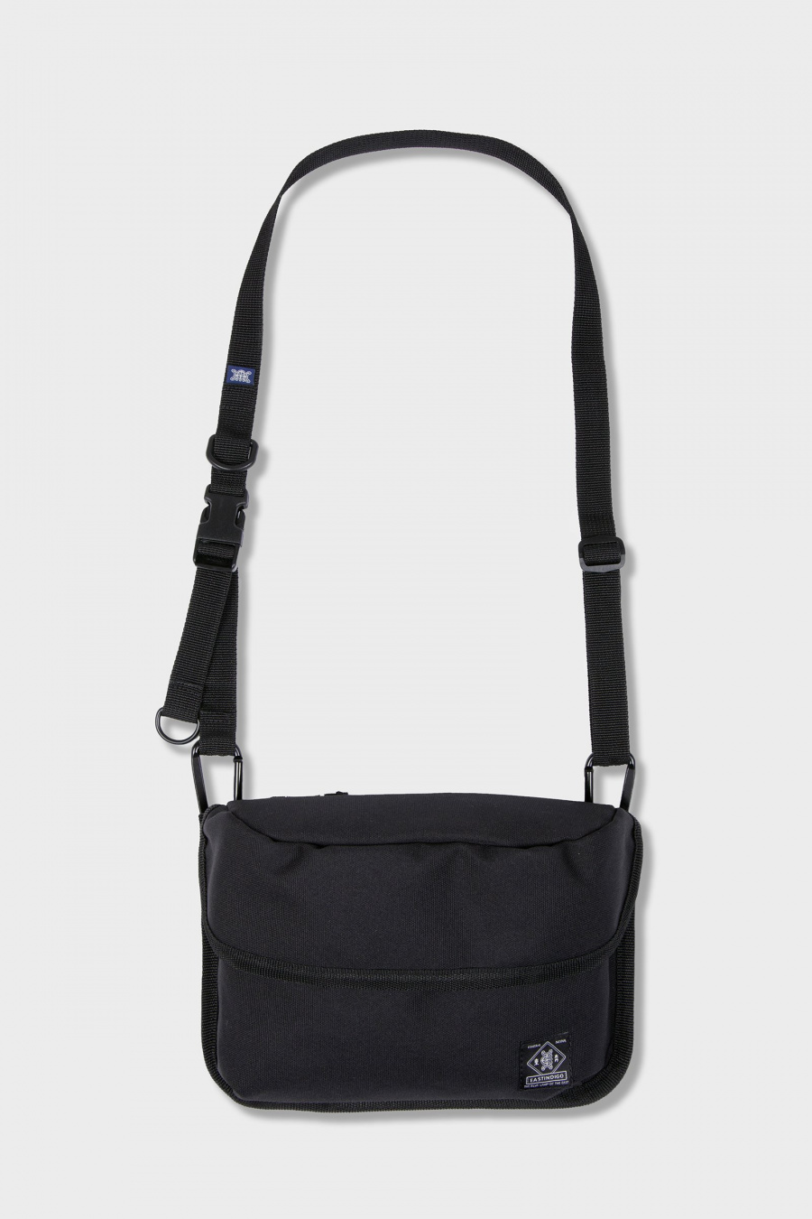 이스트인디고(EASTINDIGO) 볼륨 사코슈백 블랙