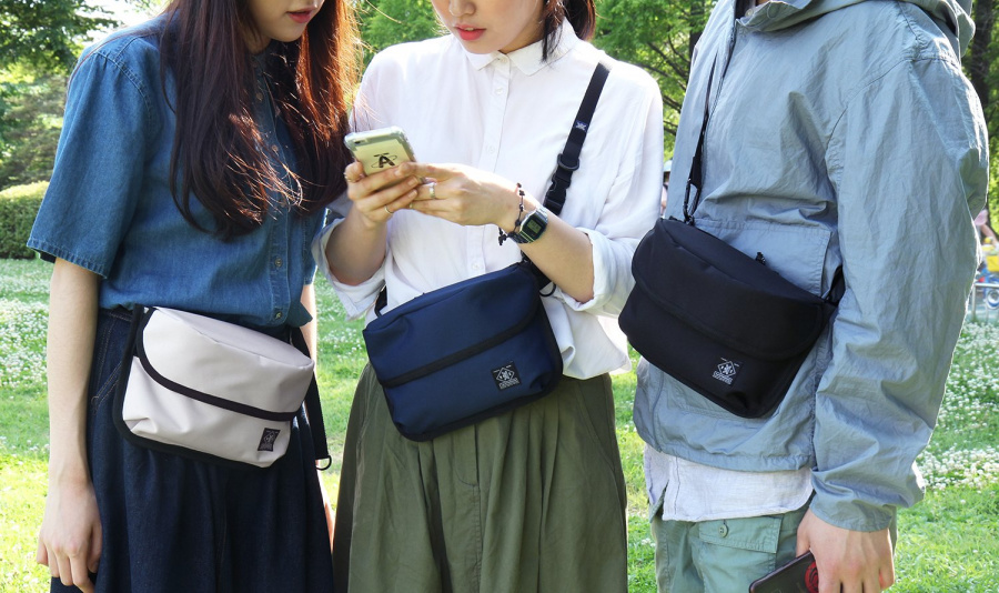 이스트인디고(EASTINDIGO) 볼륨 사코슈백 블랙