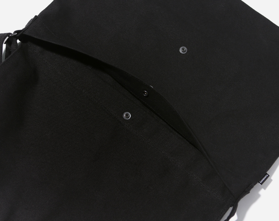 커버낫(COVERNAT) JERSEY LOGO MAIL BAG BLACK