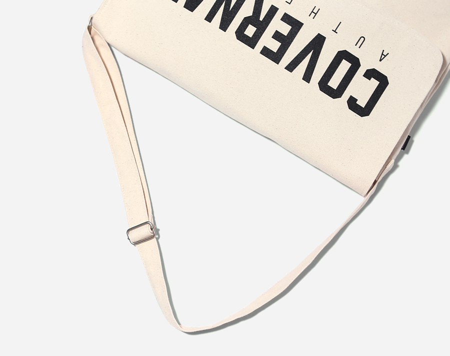 커버낫(COVERNAT) JERSEY LOGO MAIL BAG IVORY