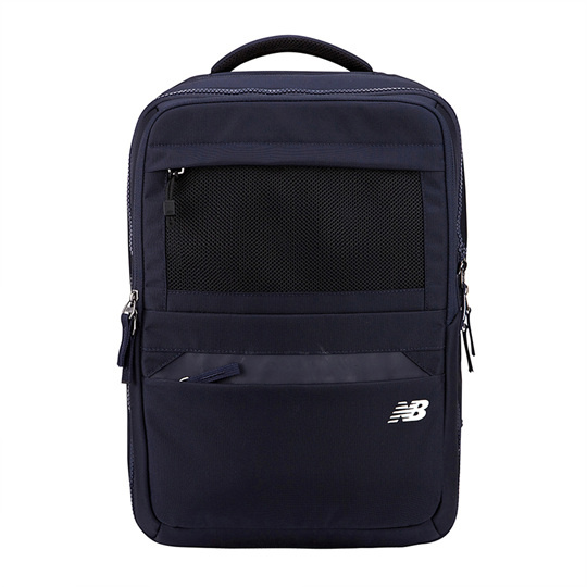 () 3D SQUARE BACKPACK