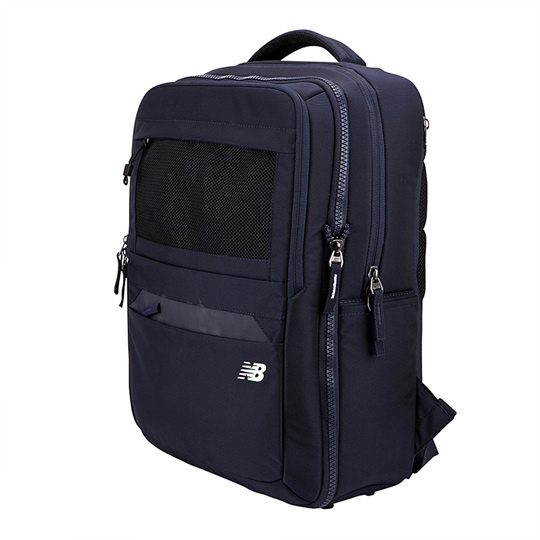 () 3D SQUARE BACKPACK