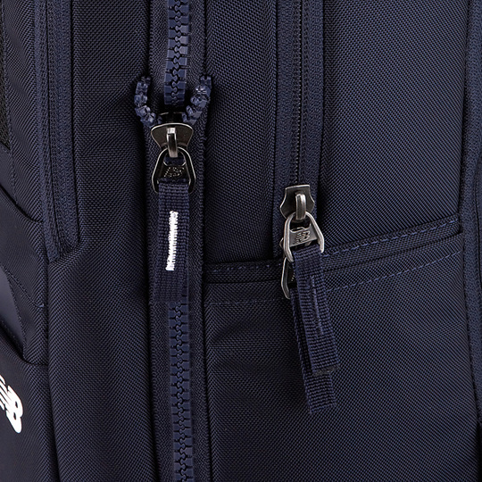 () 3D SQUARE BACKPACK