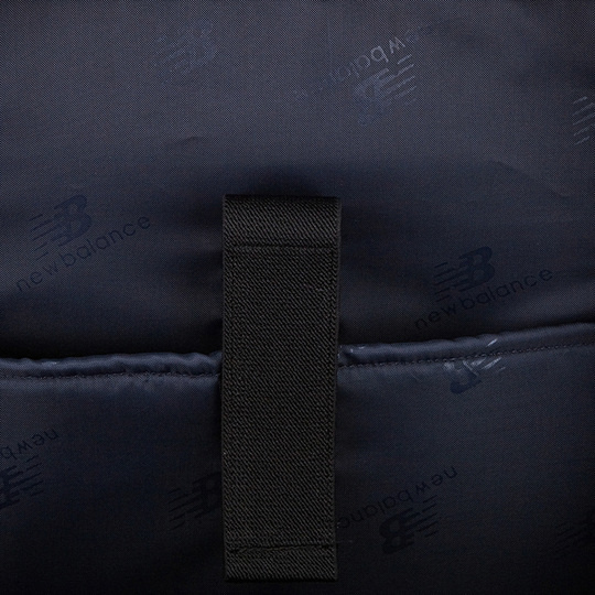 () 3D SQUARE BACKPACK