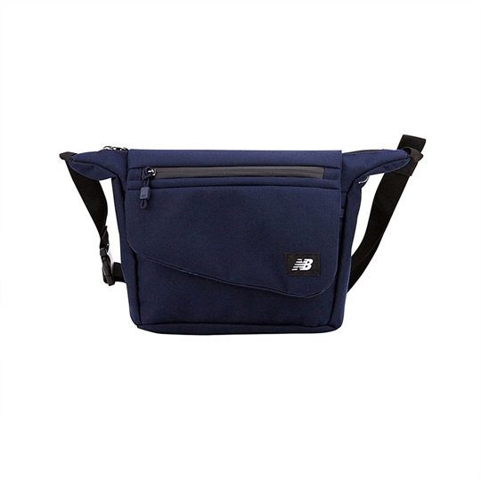 () HOOD CROSSBAG