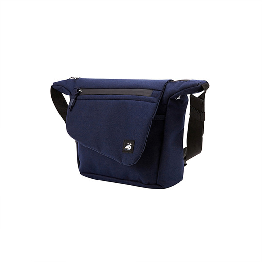 () HOOD CROSSBAG