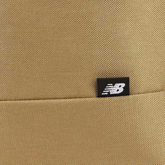 () SOLID SQUARE SLING BAG