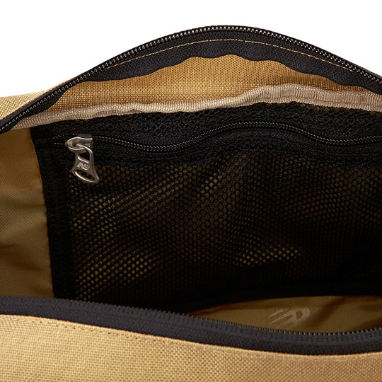 () SOLID SQUARE SLING BAG